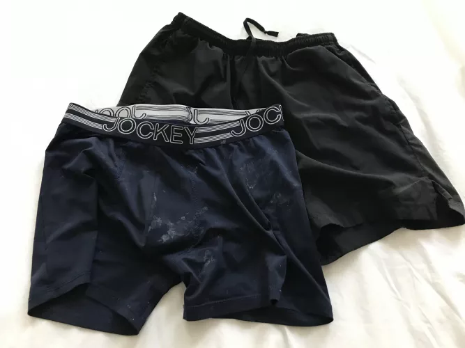 Soaked in sweat and cum 🥵💦