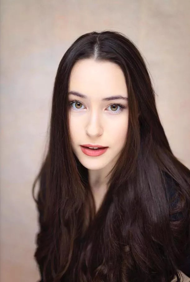 Sofia Jin, Korean x English