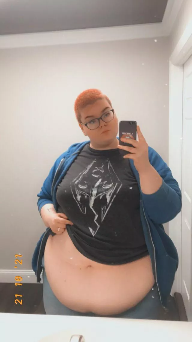 Soft and sweet 🥺 I’ve been feeling a little sick lately. Anyone wanna make me feel better?