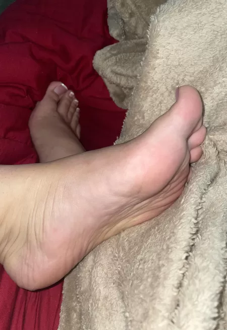 Soles and toes 😈