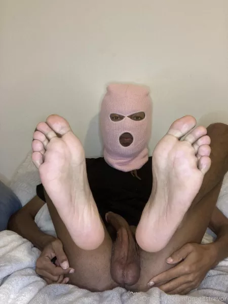 Soles in your face β€οΈ Now start licking
