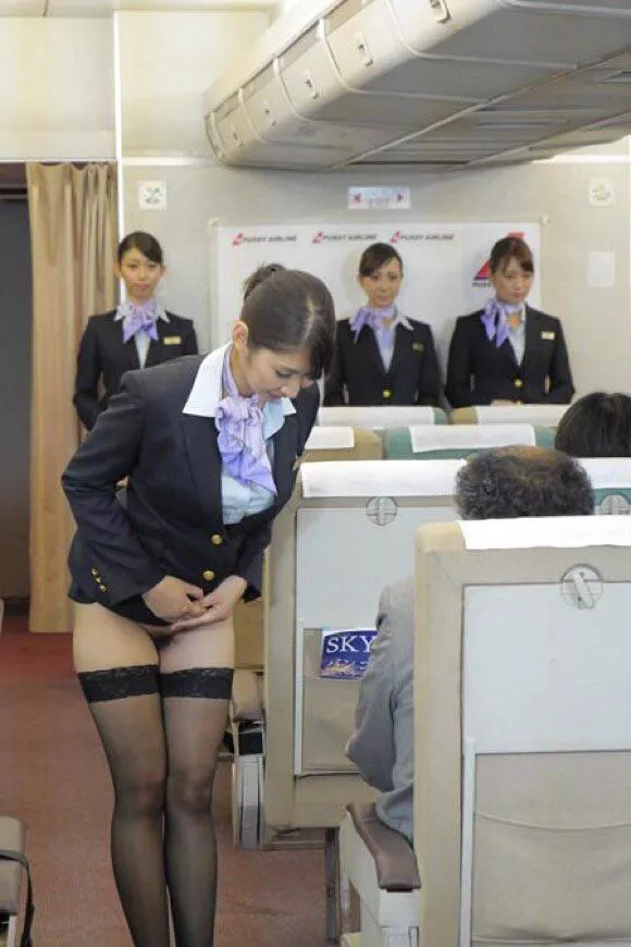 Some airlines take first class service very seriously 🇯🇵