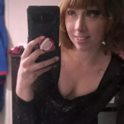 Some cleavage for you, my Valentine.