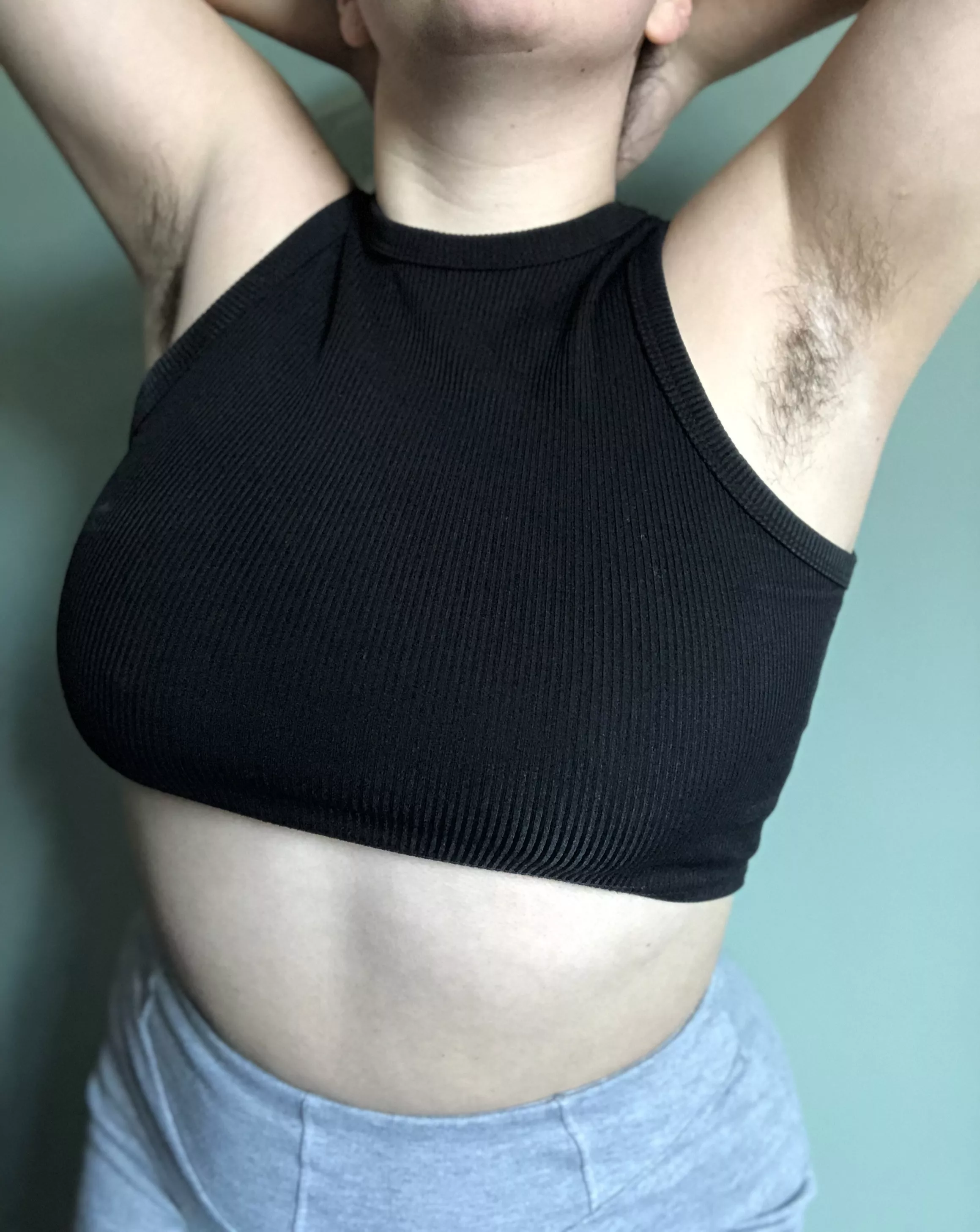 some guy cancelled going on a date with me when he realise I didn’t shave my armpits 😞