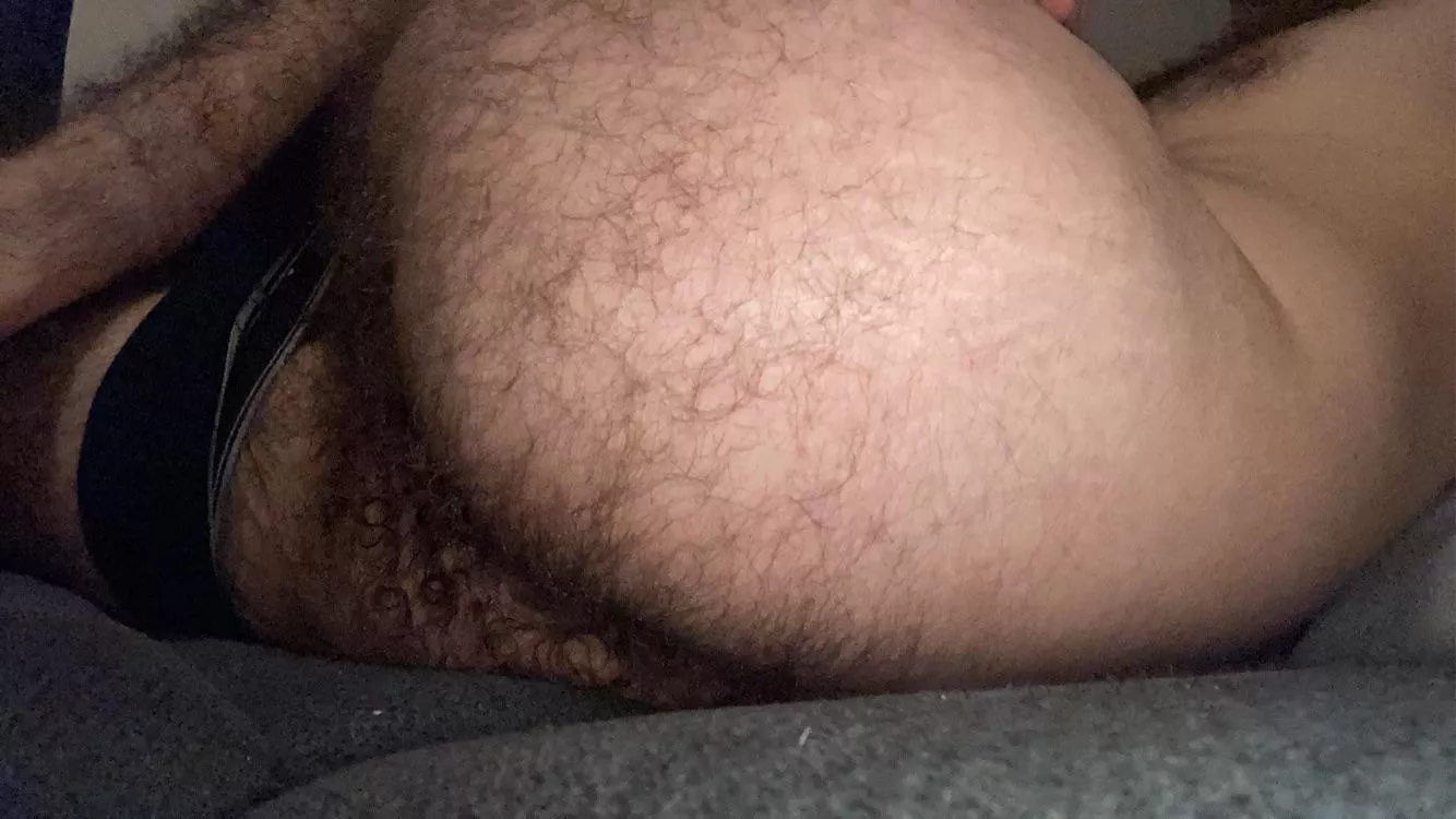 Some hairy ass :)