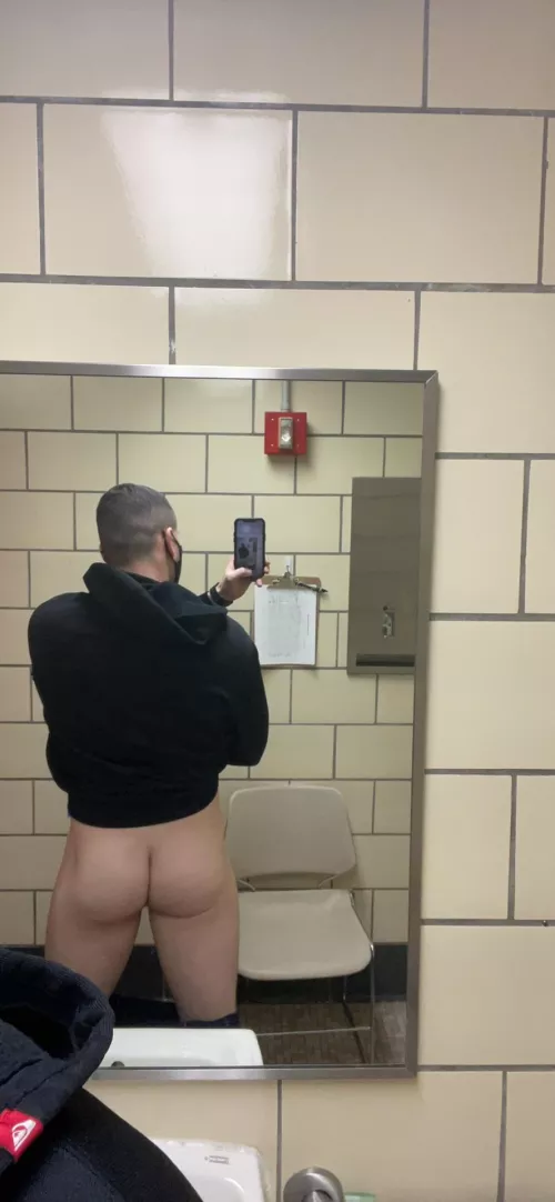 Some humpday ass at work