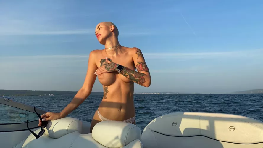 Some J cups to make your day a little better 🥰💋