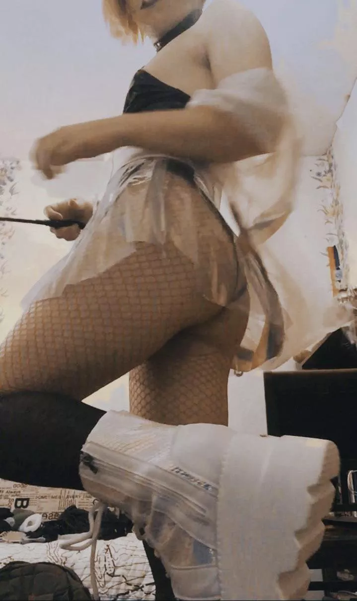 Some more femboy boots!