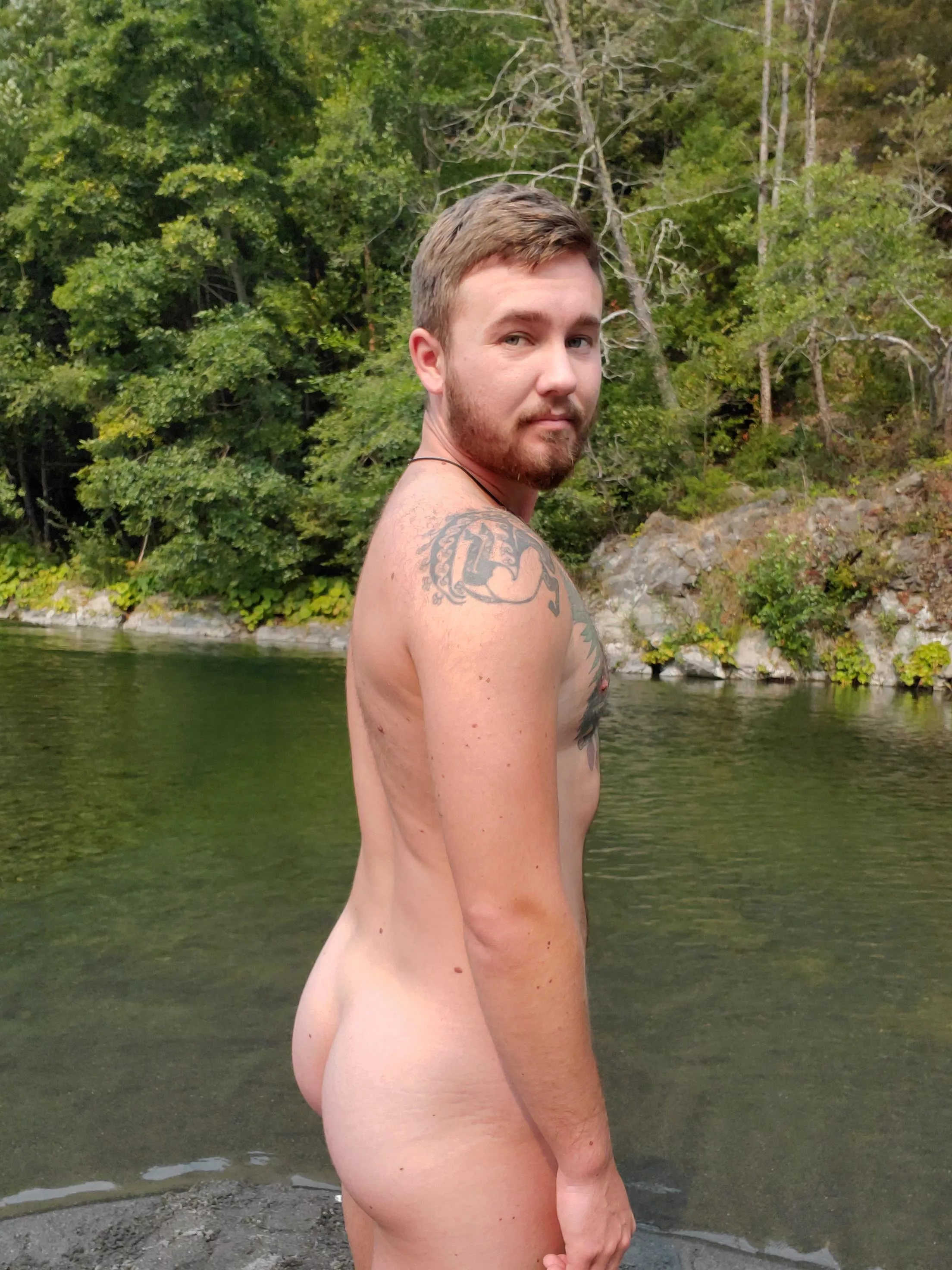 Some otter booty for ya Some otter booty for ya