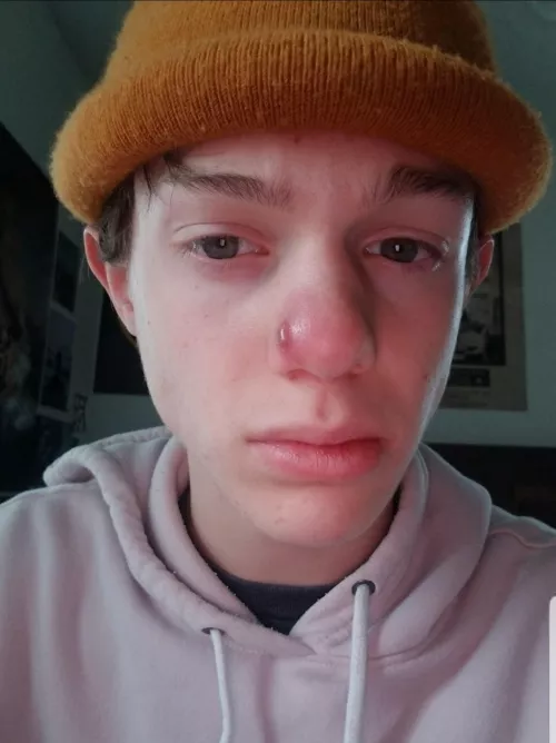 Somebody help bruh😭 what I'm supposed to do bout this?