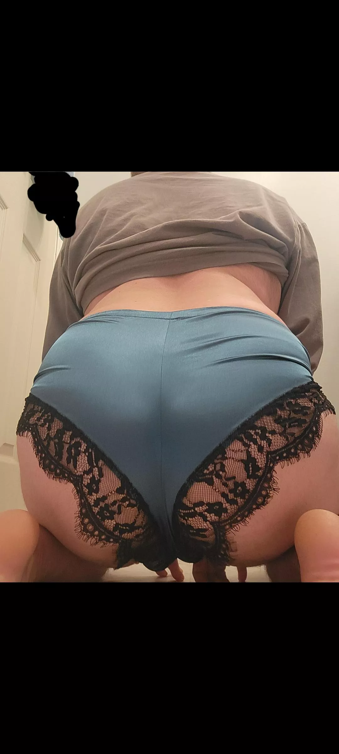 Somebody please give this thicc boy the attention he deserves.