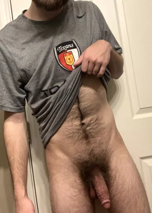 somebody tryna help me get this thing standing?