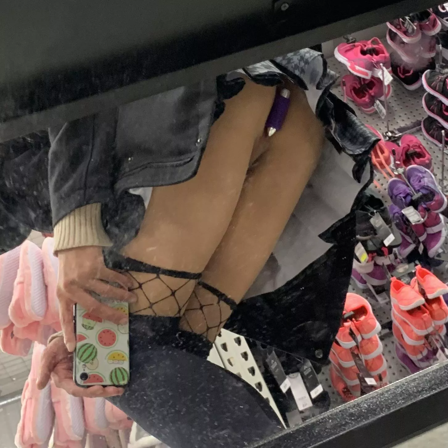 Someone caught me while shopping 😖