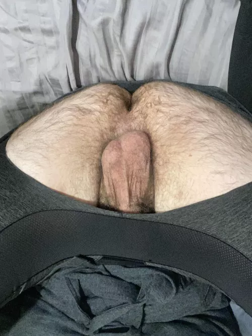 Someone come give my ass attention