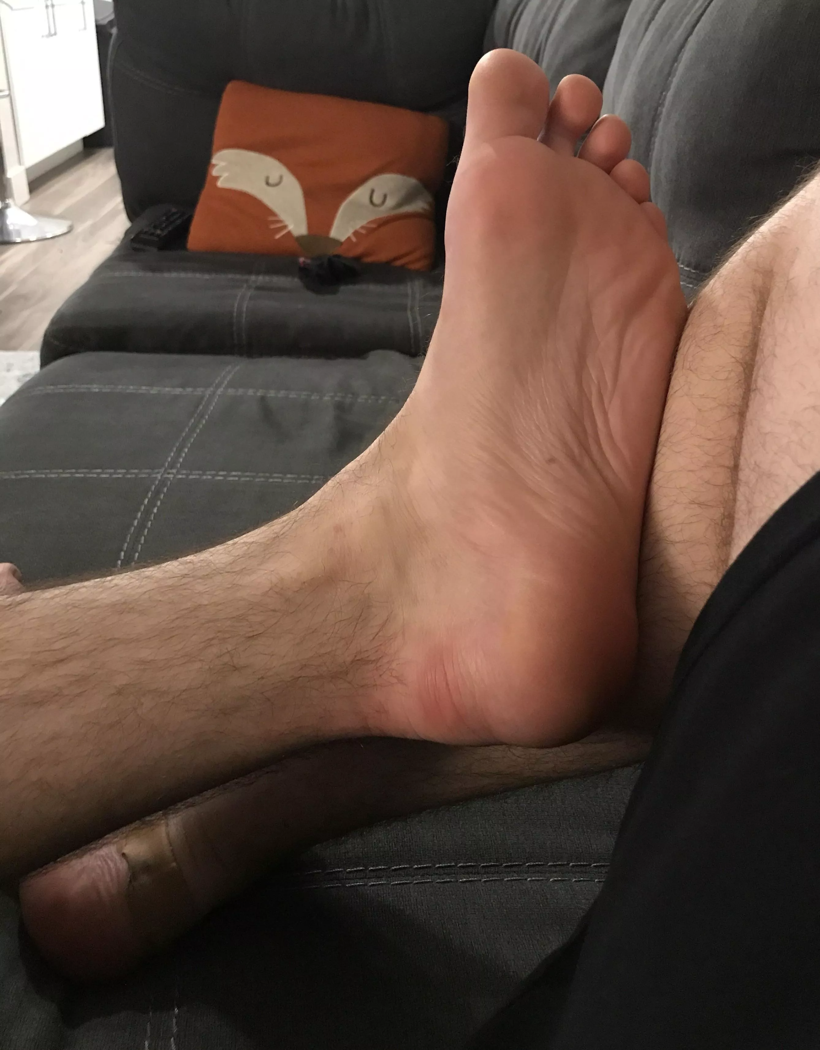 someone come take care of em 😉 🦶🏼 👅
