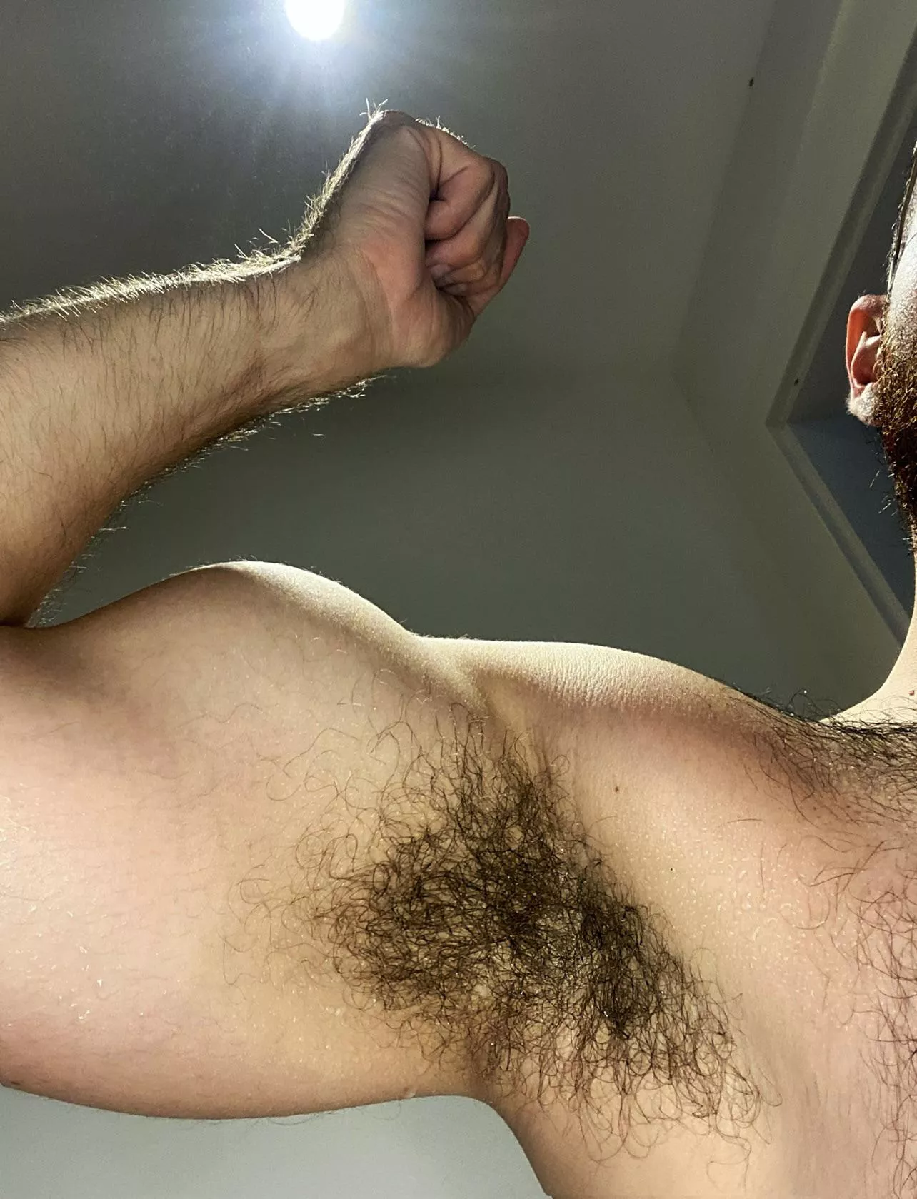Someone else have a fascination for hairy sweaty pits? ;)