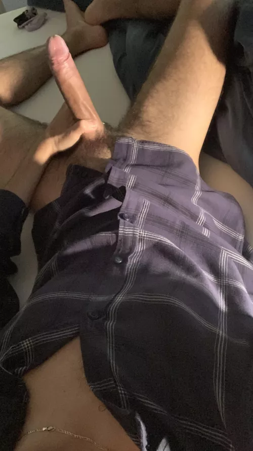 Someone to join me in bed ? Bi 27