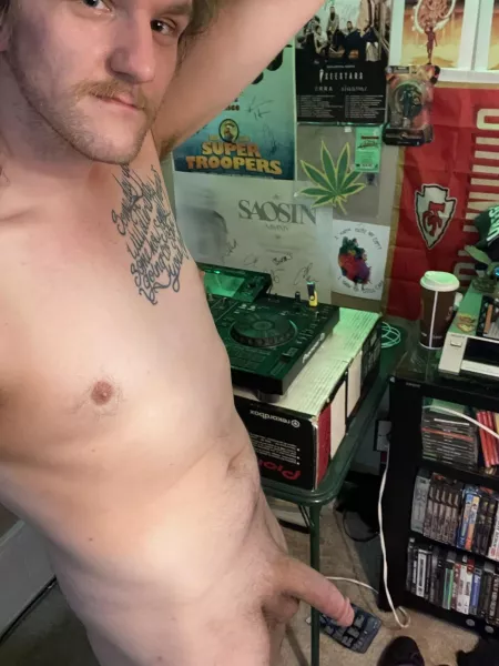 Someone told me I’d fit in here but idk 🥺🤷🏼♂️