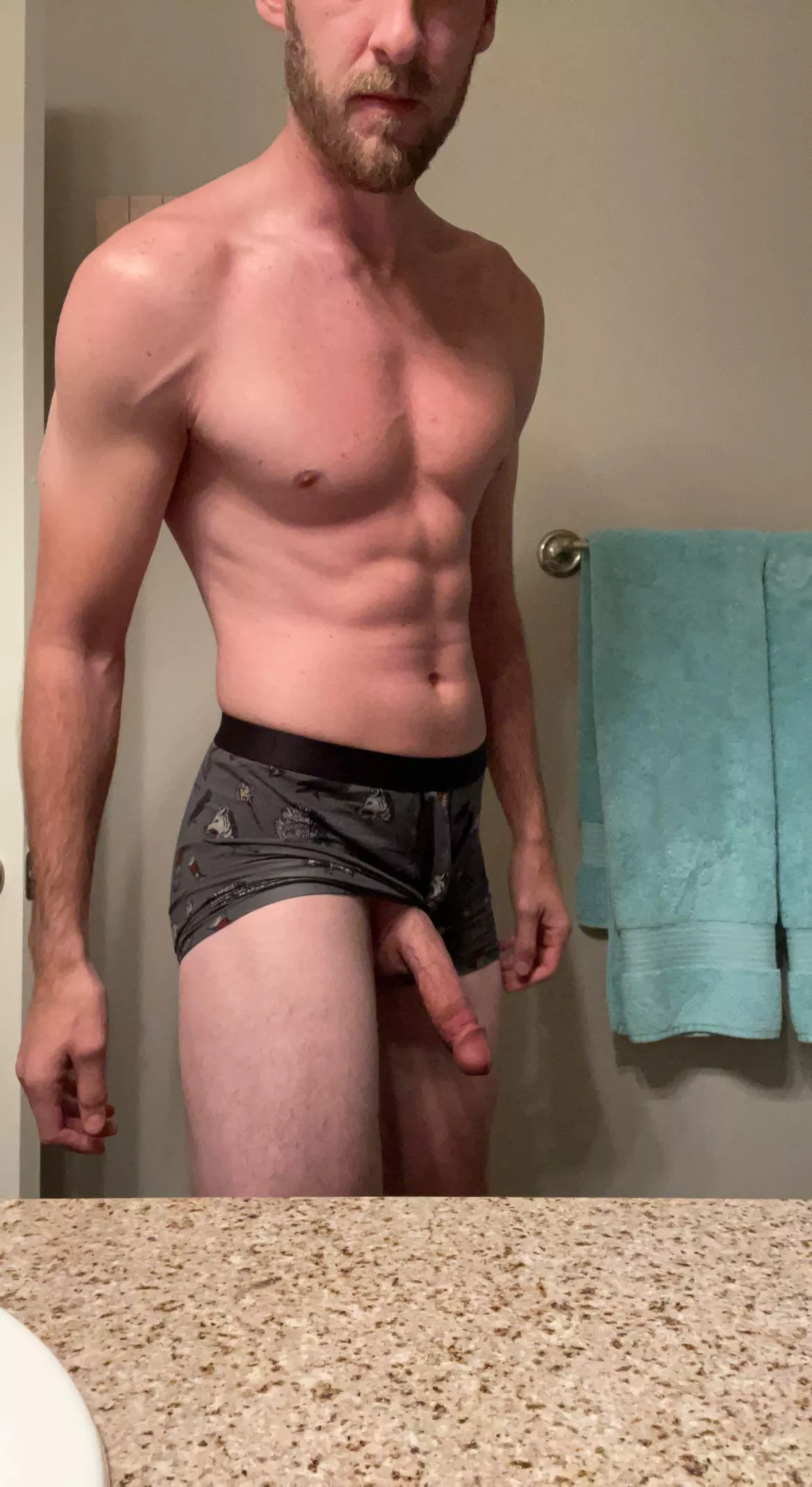 Someone watch GOT with me?