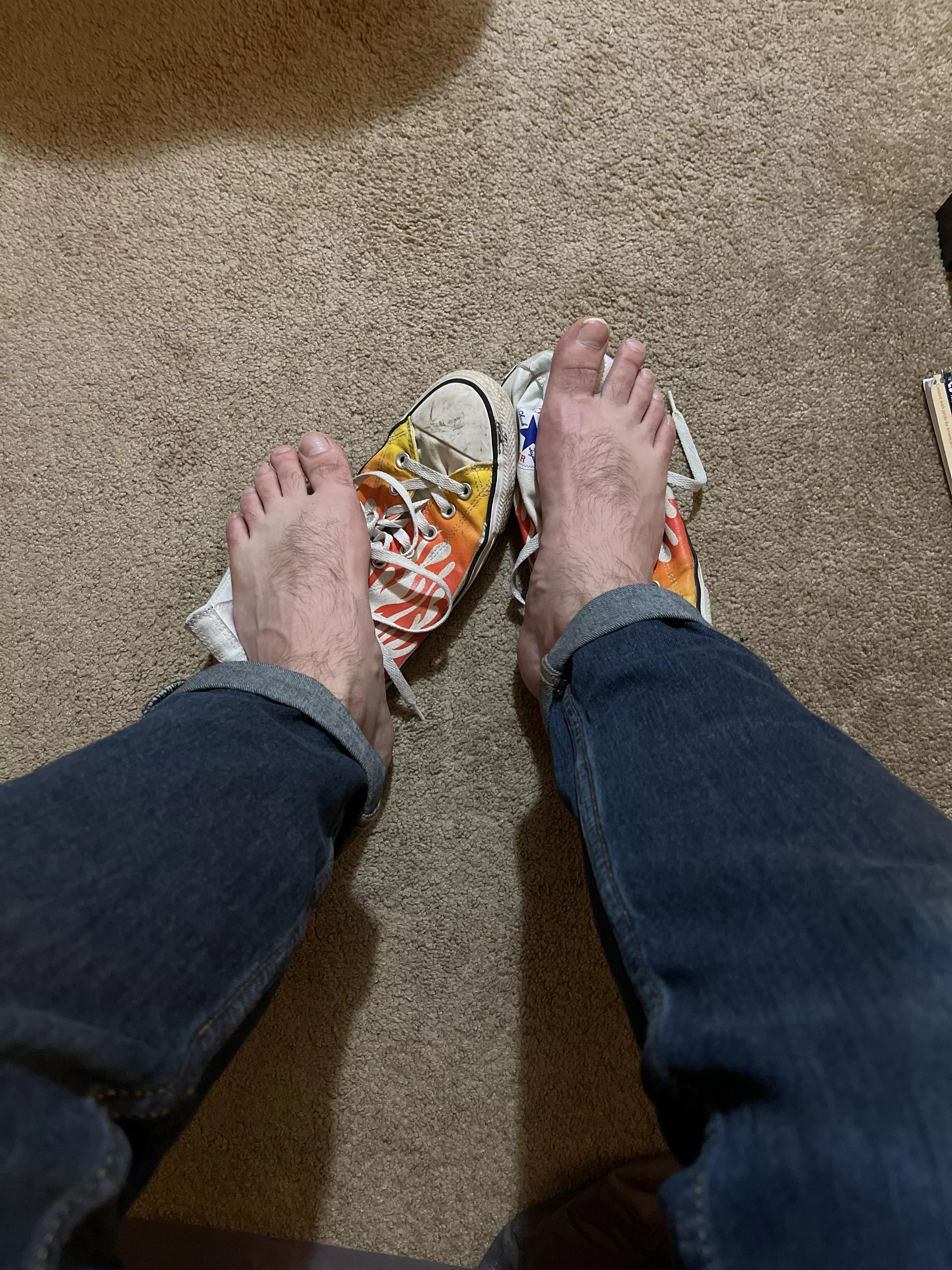 Something about converse without socks is the hottest thing to me (34M) Something about converse without socks is the hottest thing to me (34M)