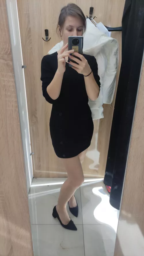 Something the weather turned bad. It rains and thunderstorms outside. Although, to be honest, I'm already used to celebrating Christmas and New Year without snow 😅