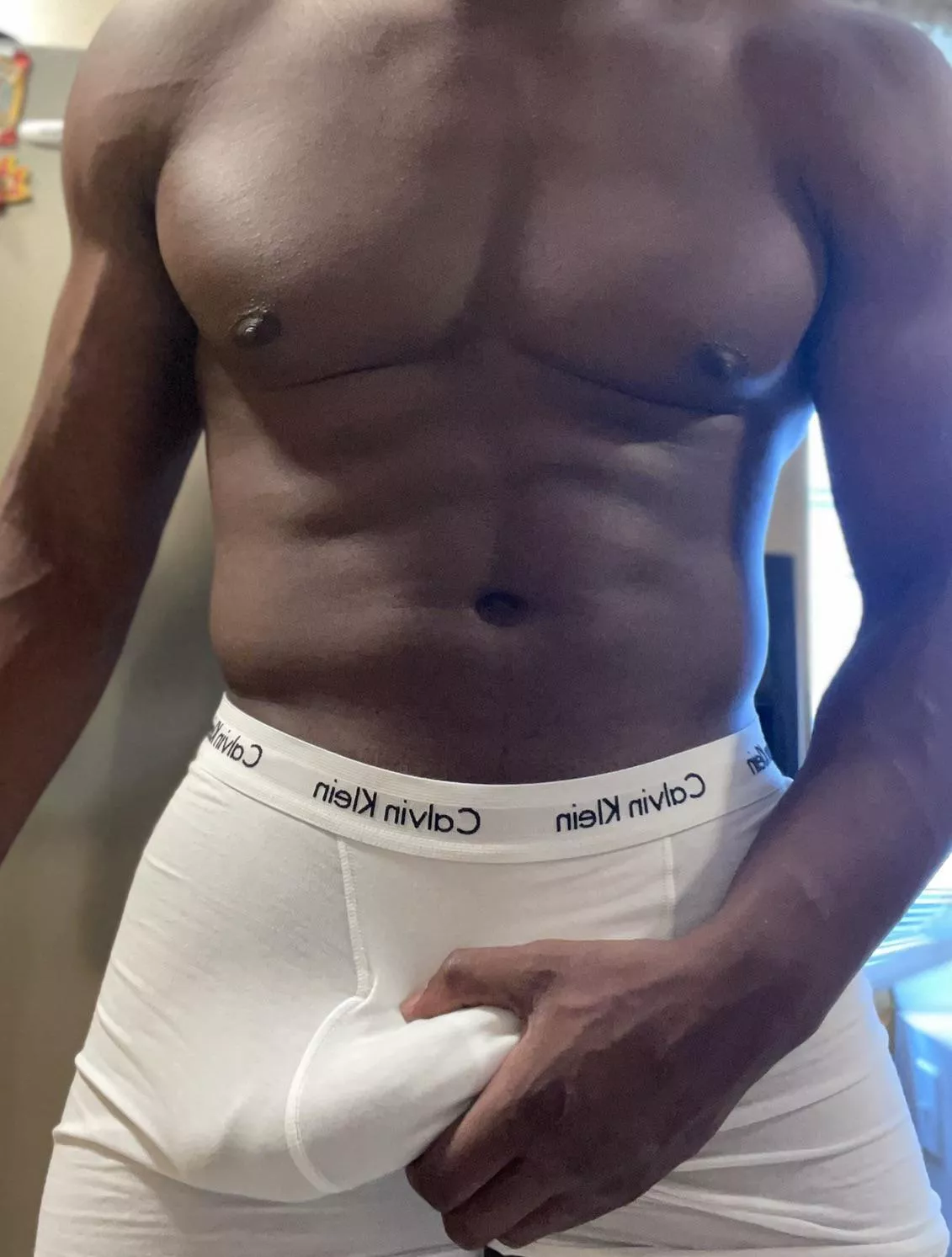 Sometimes I think I’m small. What do you think ? (M) Sometimes I think I’m small. What do you think ? (M)