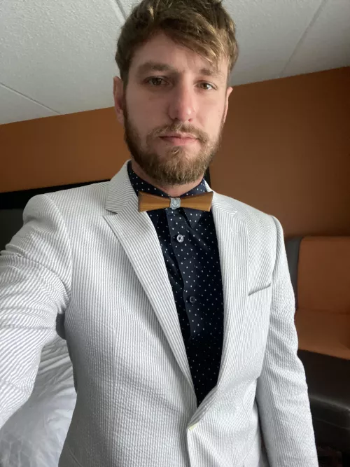 Sometimes you just gotta look dapper. My best friends have the nickname βdandy boyβ for me, mainly because it fits when I dress dapper. But it works because I also like dudes π