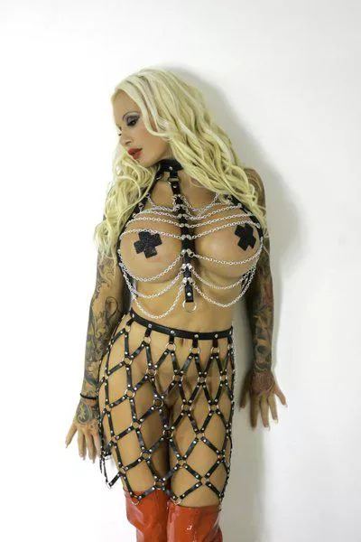 Sophie Anderson - Bimbo Whore Outfit on Point👌