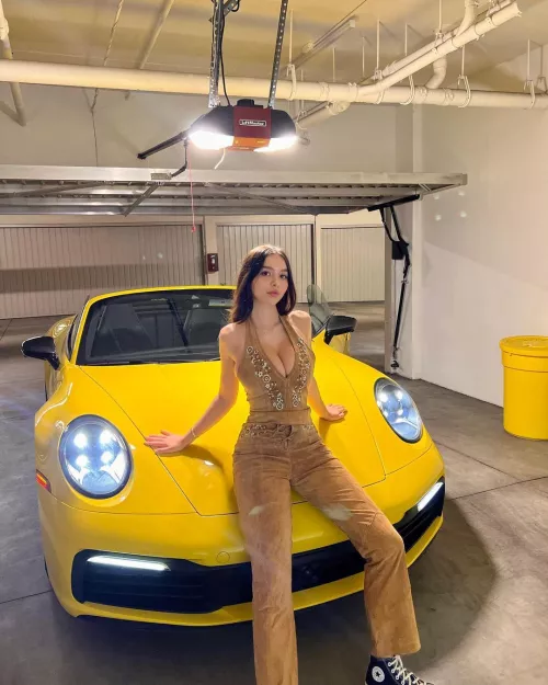 Sophie Mudd (@sophiemudd) [Instagram]