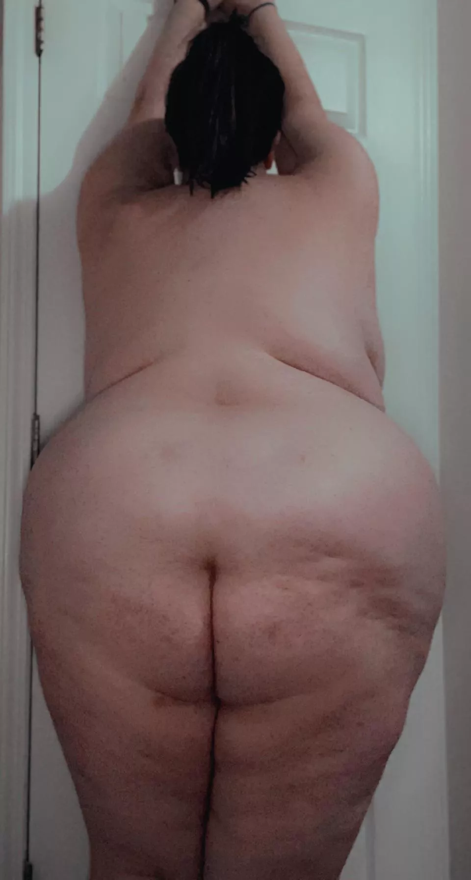 spank me and pull my hair 🤤🤤