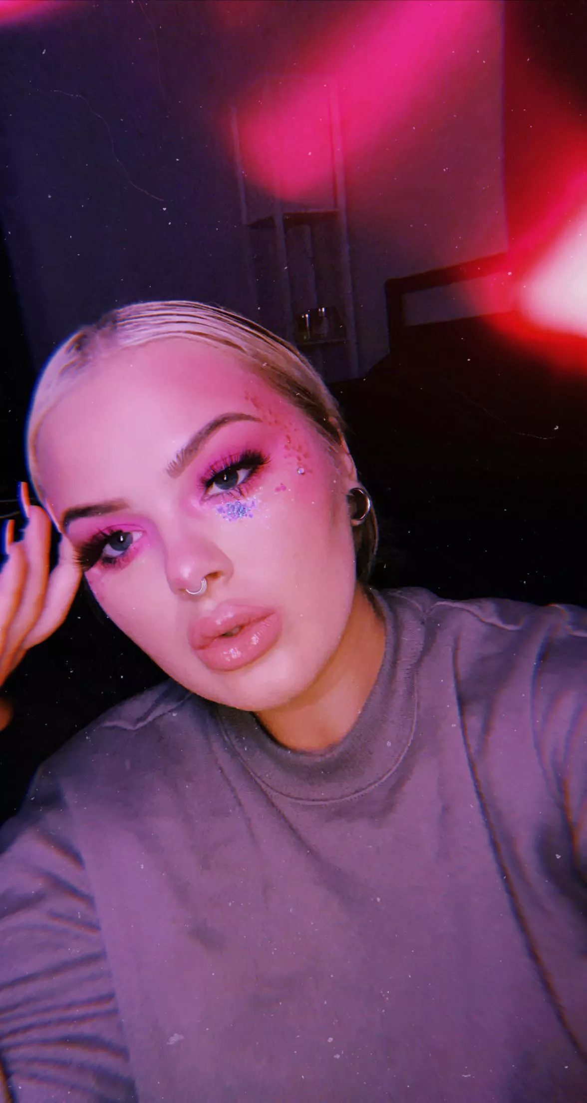 Sparkles for you bb✨🖤🔥