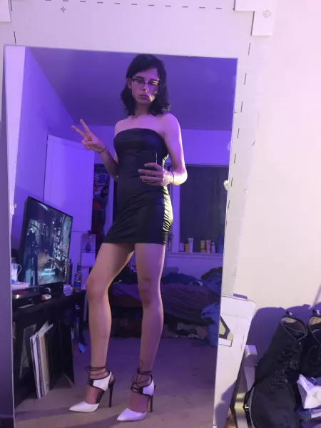 Spinning in my highest heels, love ✨