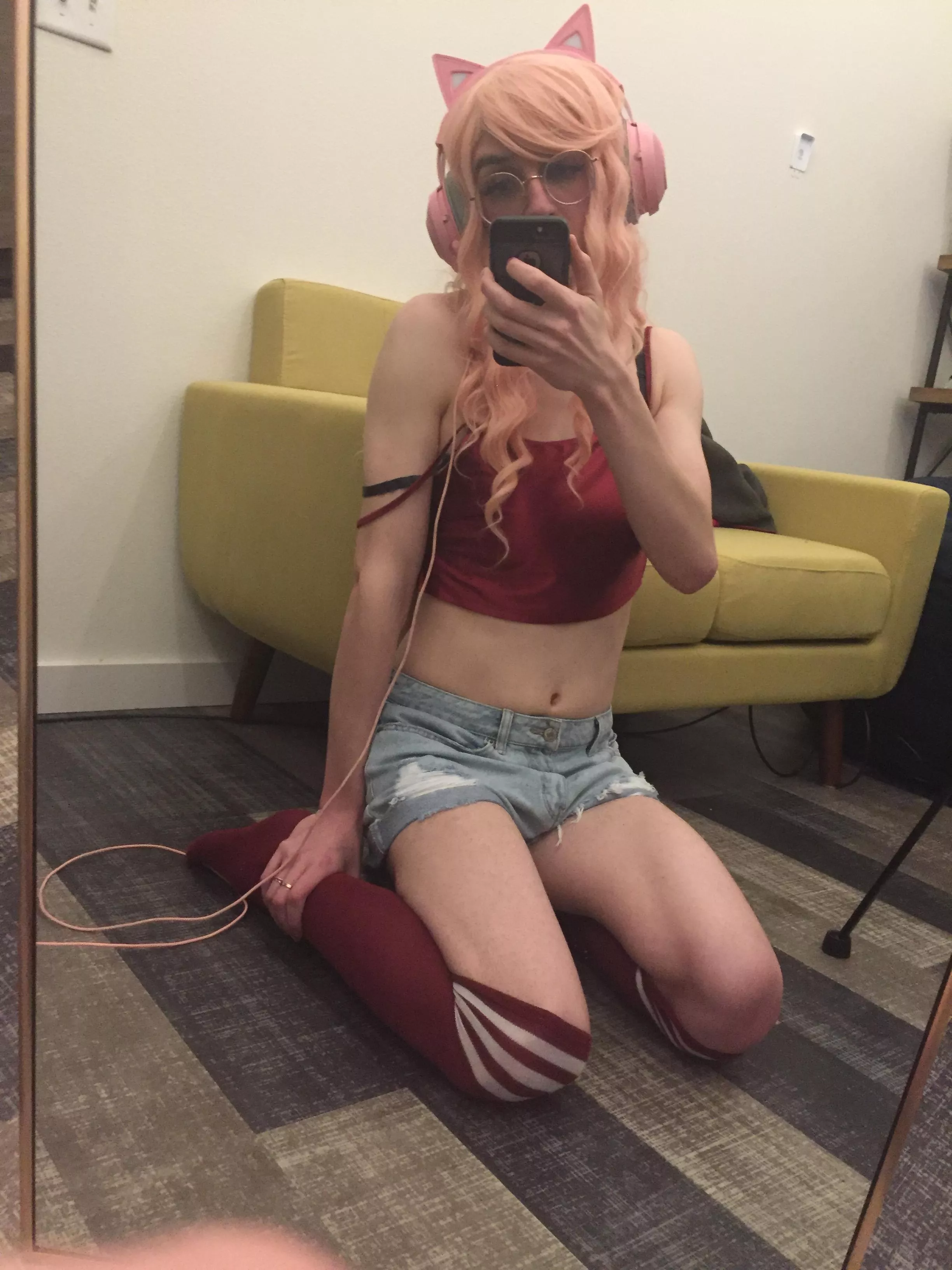 Spontaneous 1 AM makeup and photoshoot session... Surely this is healthy!