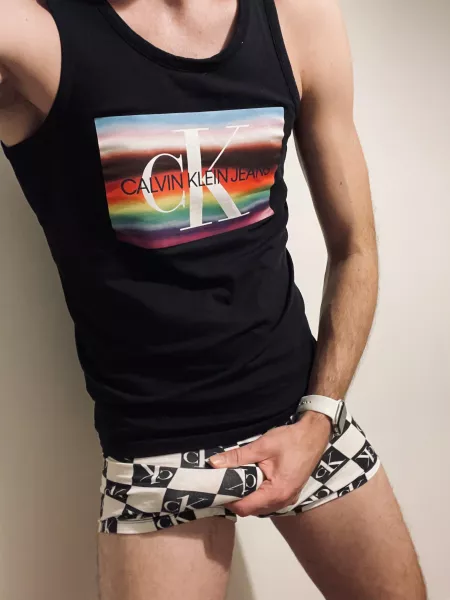 Sporting double Calvin’s