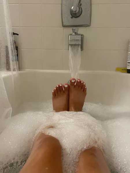 Squeaky clean lil piggies π€β¨π¦