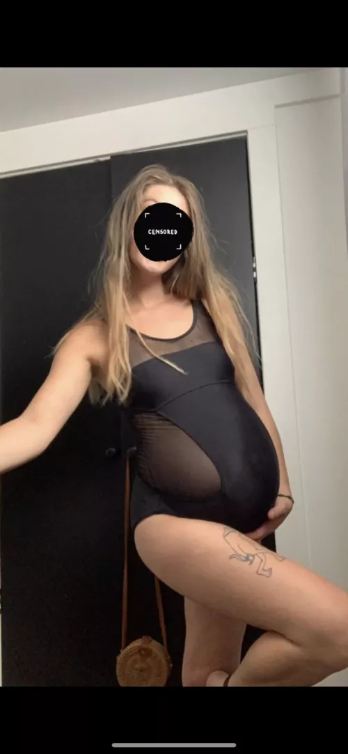 Squeezing my 34 week belly into pre pregnancy one piece 🥵 who wants to watch the video? Message me 😈💋💋⬇️
