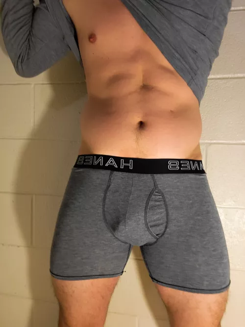 Ssturday Night Hangs