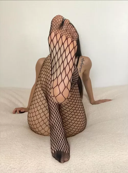 Start with my soles and then enter my holes