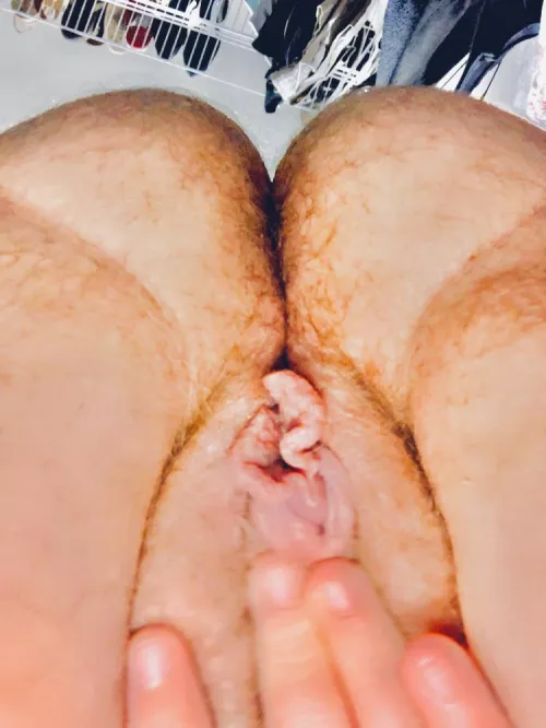 Starting my new year off with some orgasms 🥰 (F22)