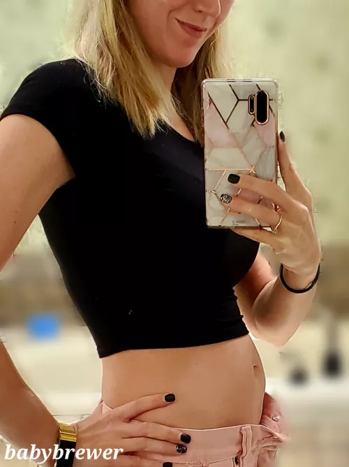 Starting to see a baby bump, maybe? π₯°