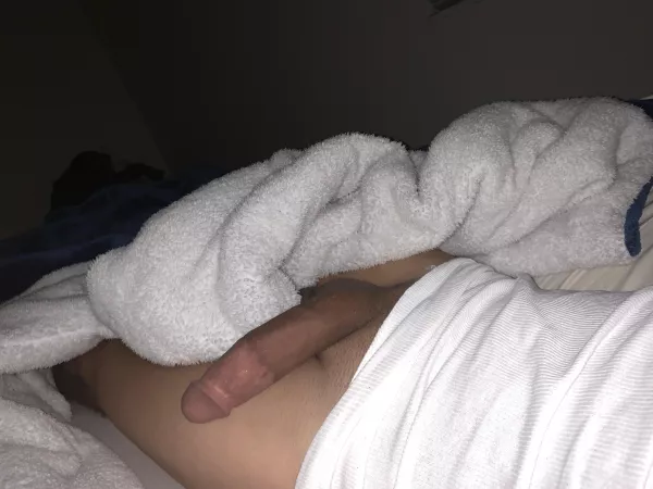Staying in bed all day, wanna join? 😌