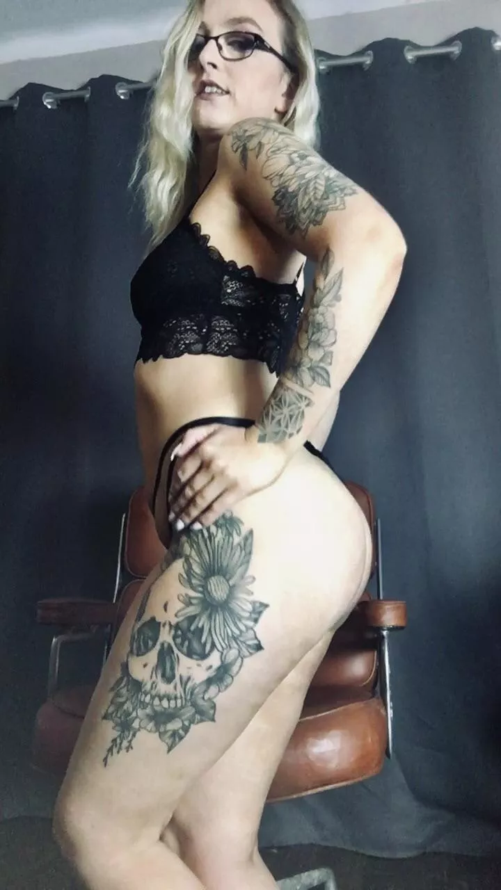 [STBA] What turns u on baby?