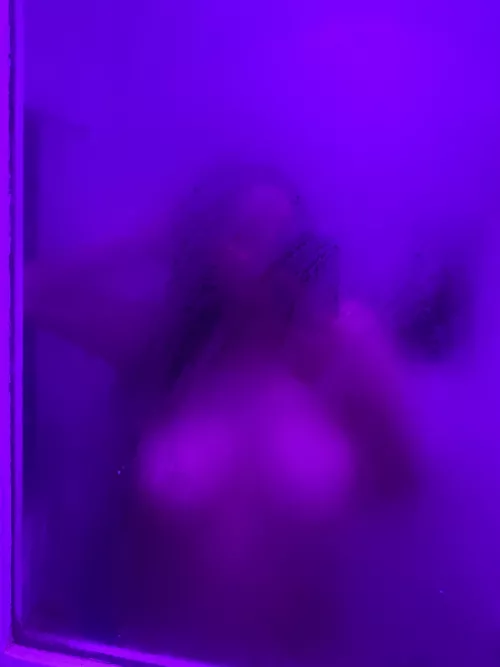 Steamy mirrors💜