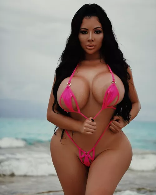 Stephanie looks great in pink