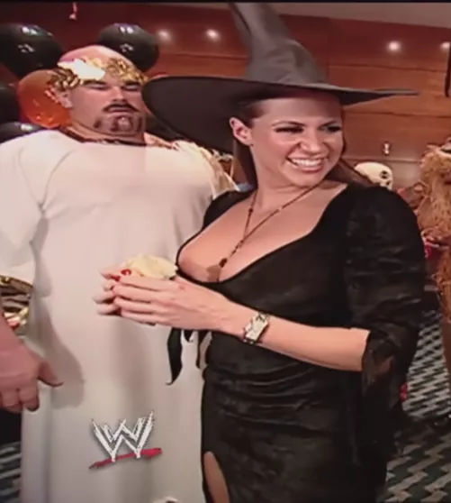 Stephanie McMahon (2002)