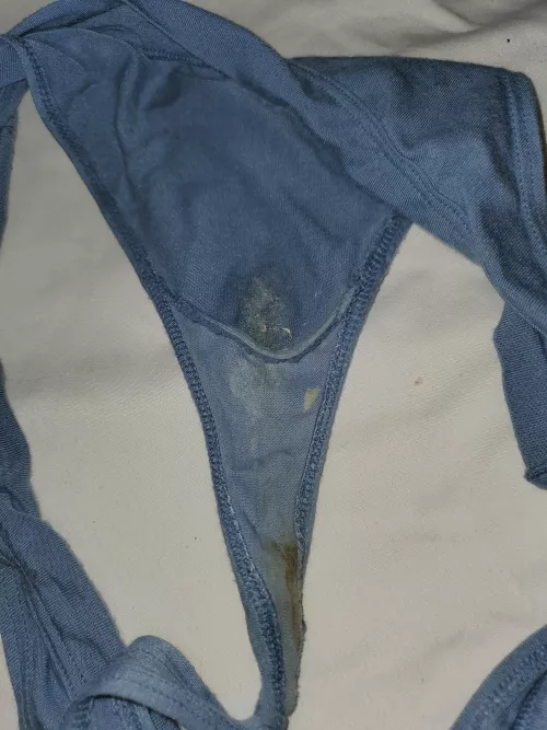 Stepmom hasn't showered in a few days, these smell amazing