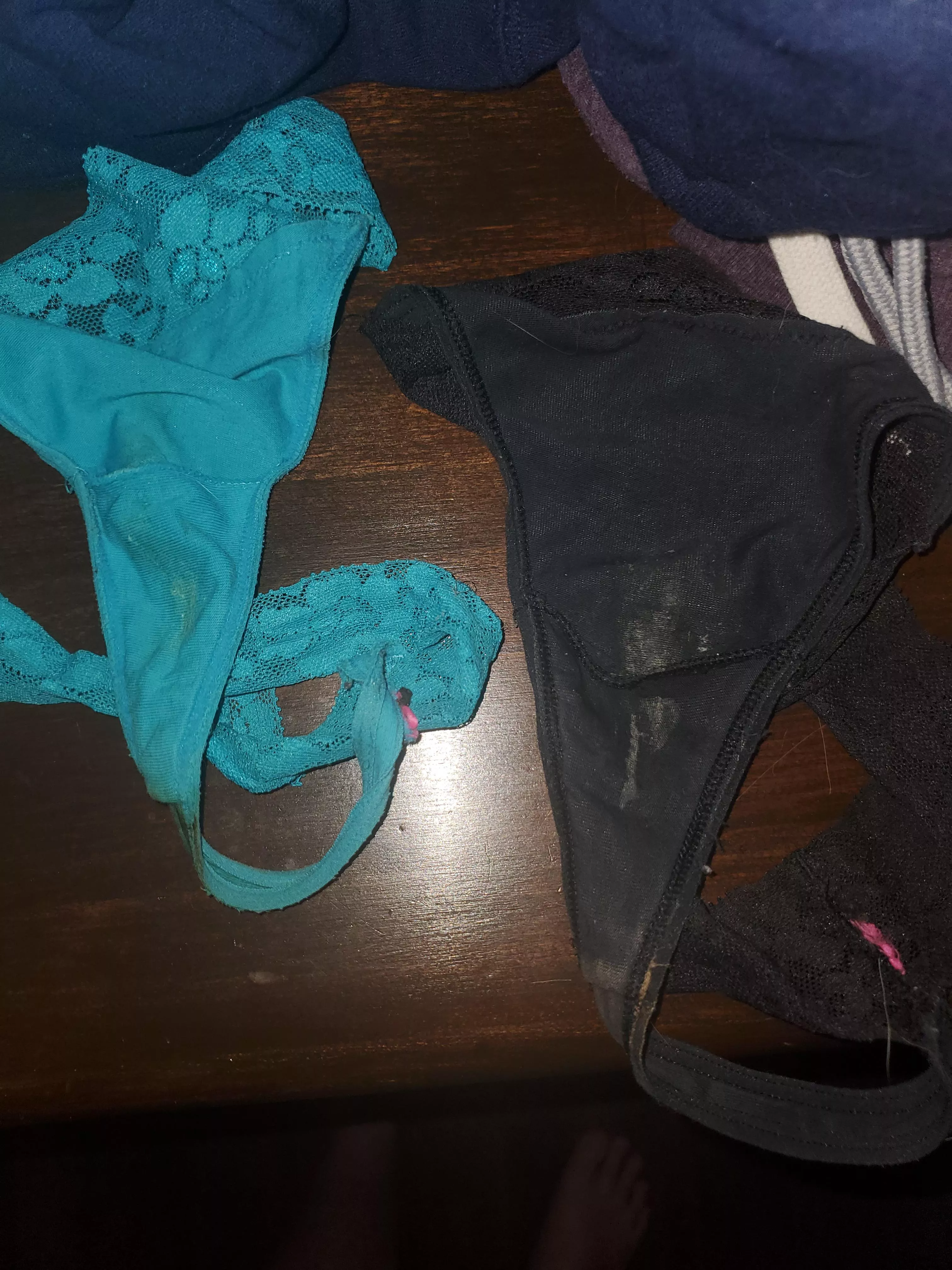 Stepmom just took the blue ones off before her shower