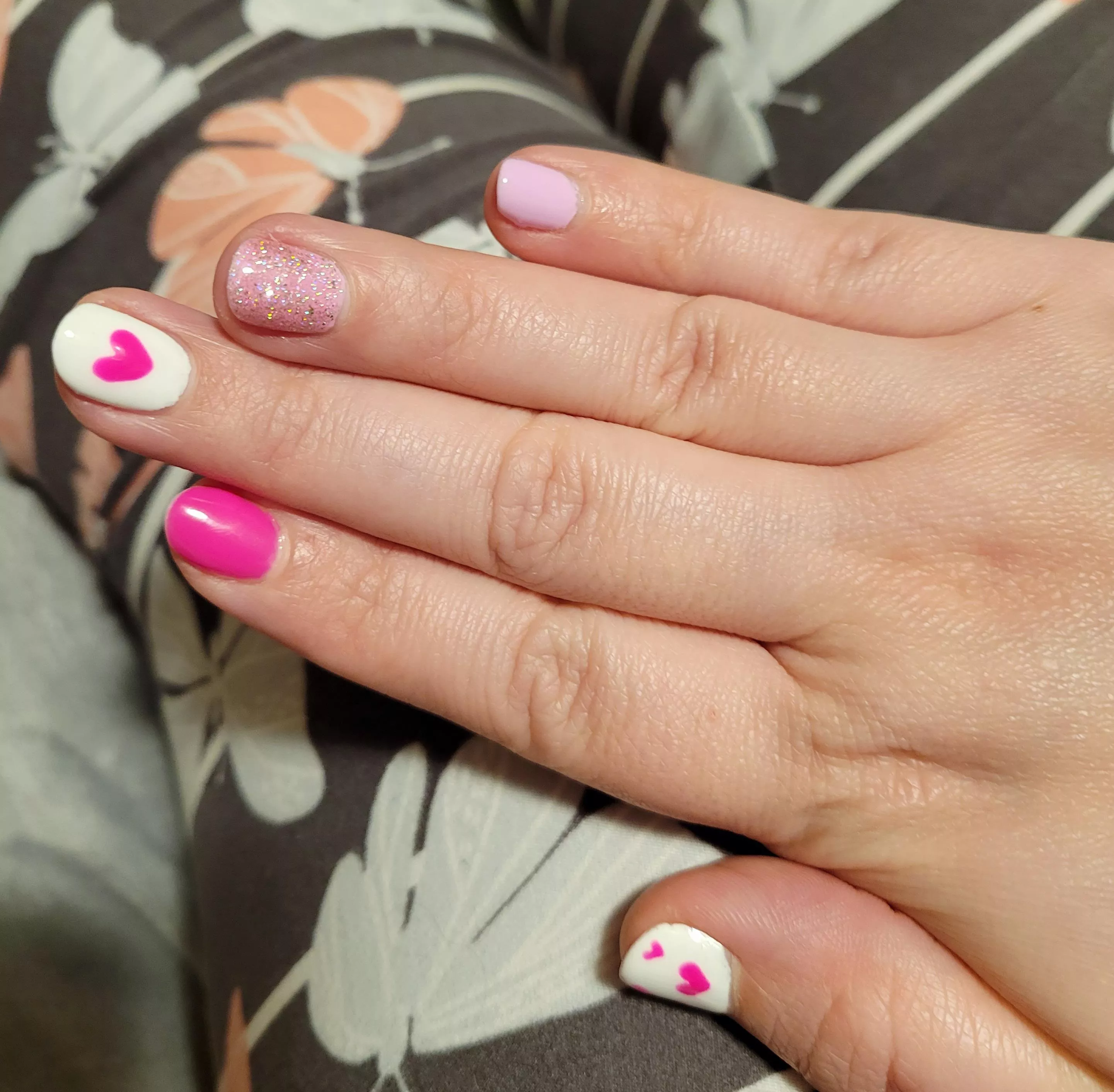 Still a little early but I did Valentine's nails 💅