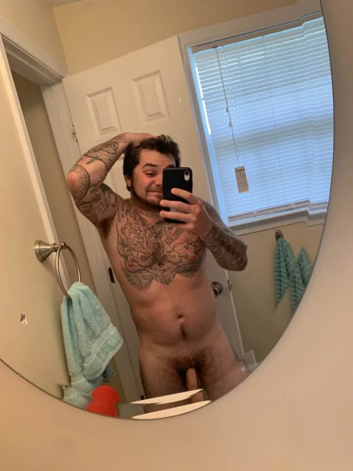 still chilling naked Wannna join?