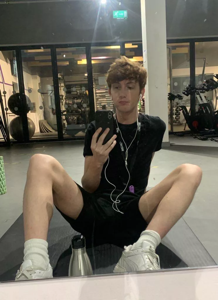 still struggling mentally but the gym is a great distraction 😅 still struggling mentally but the gym is a great distraction 😅